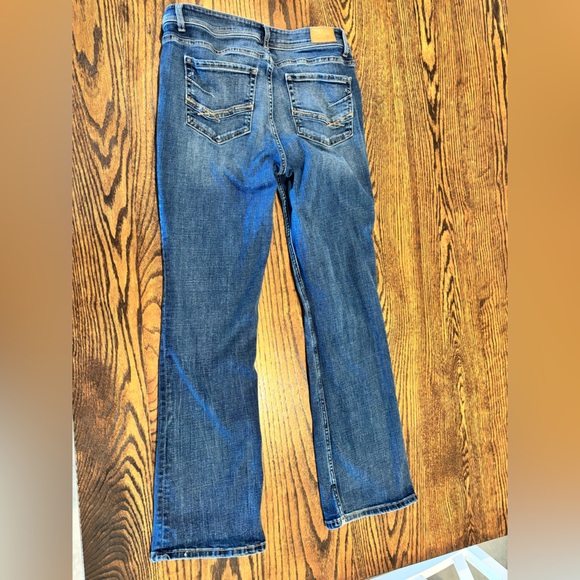 BKE Women’s Blue Faded Jeans - Picture 2 of 4
